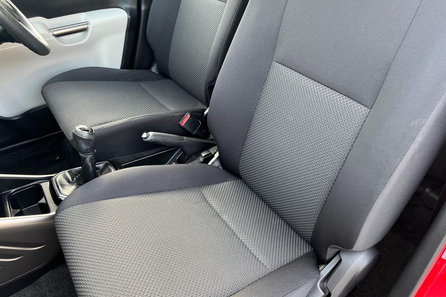 Suzuki IGNIS Photo autoimg-cbd1cbd93d7ad05b154304b4fa988c6bc44a73a7.jpg
