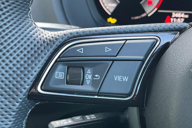 AUDI Q2 Photo 17