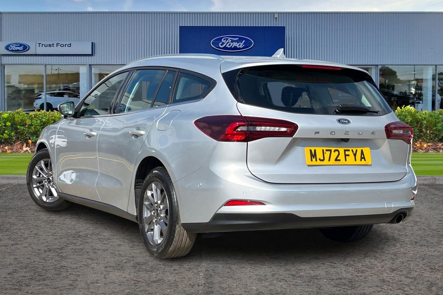 Ford Focus Photo 1
