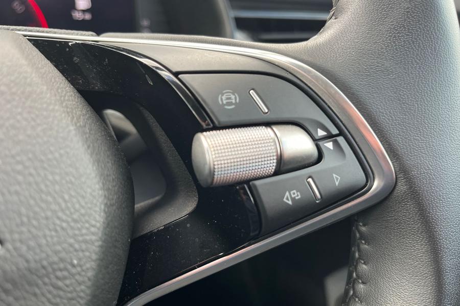 Skoda KAMIQ Photo autoimg-cbd49ff987bb7715bd7806fd3d18ec29fc3eb883.jpg