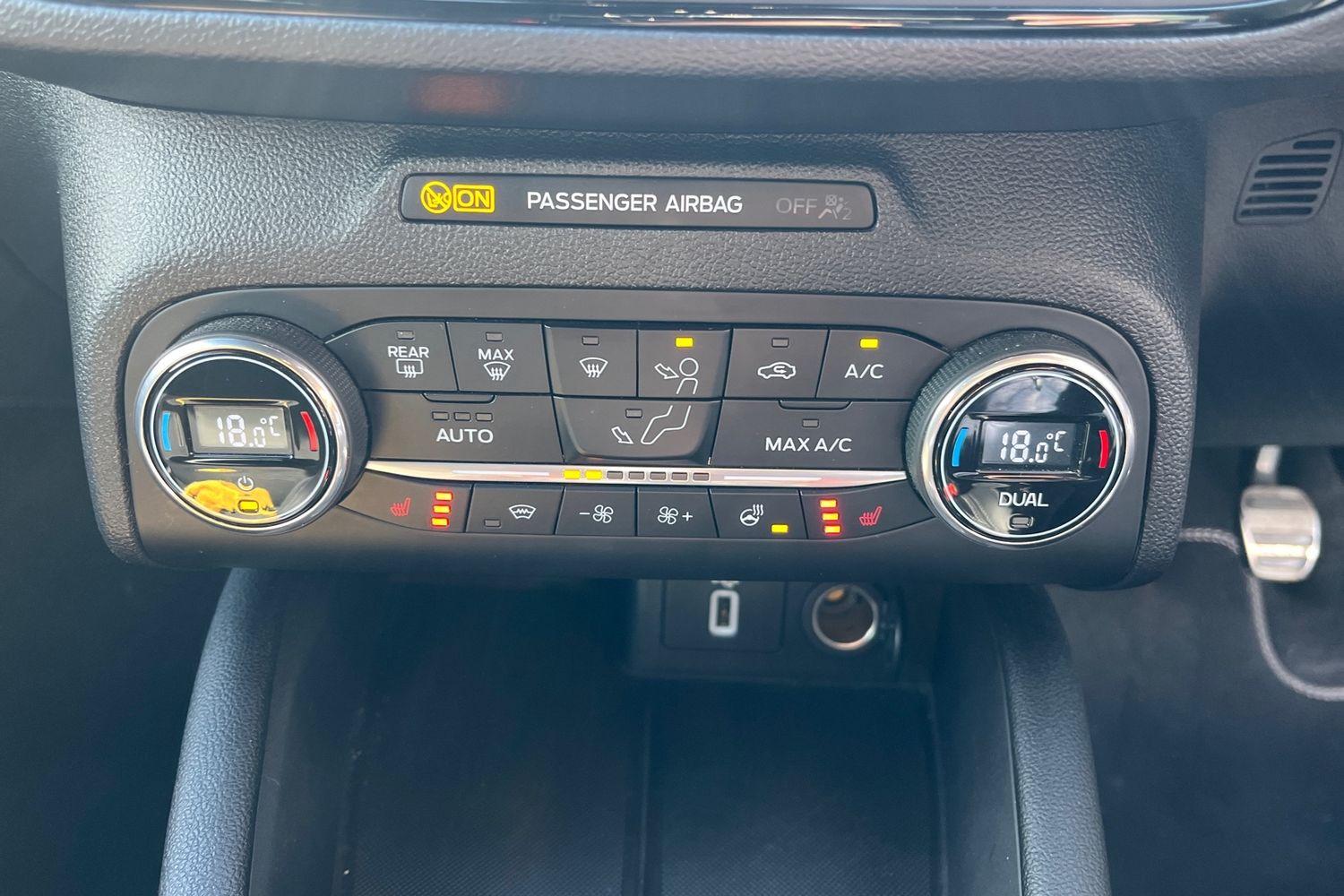 Ford Focus Photo 29