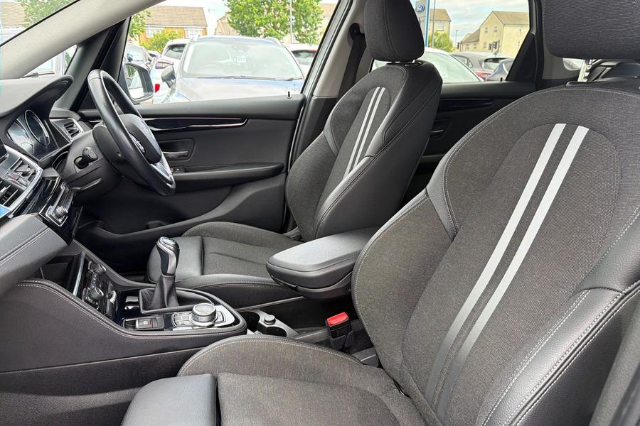 BMW 2 SERIES Photo autoimg-cbe38b8a6cc446aacd005b31b2964ddf7bb09ffa.jpg