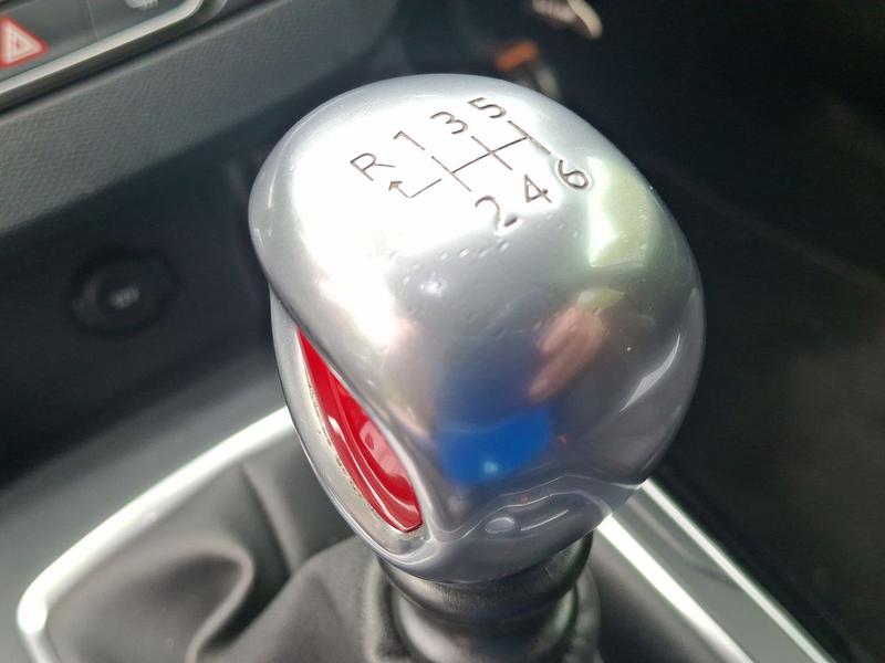 Used Peugeot 308 NU69VXE 43