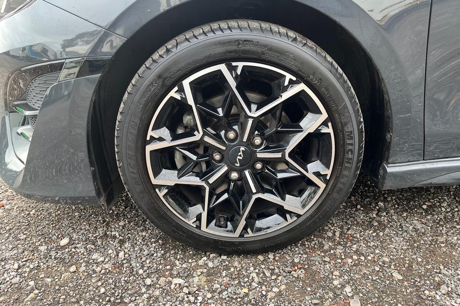 Kia CEED Photo autoimg-cbe9924454a56eafa8127881aa77e07091a18fee.jpg