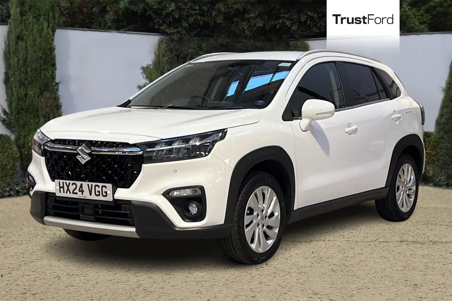 Suzuki S-CROSS Photo 4
