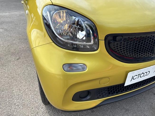 SMART ForFour Photo 30
