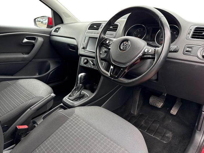 VOLKSWAGEN Polo Photo 6