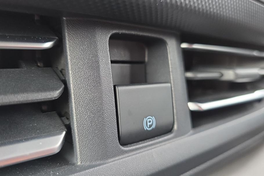 Used Ford TRANSIT CUSTOM YP75JHF 34