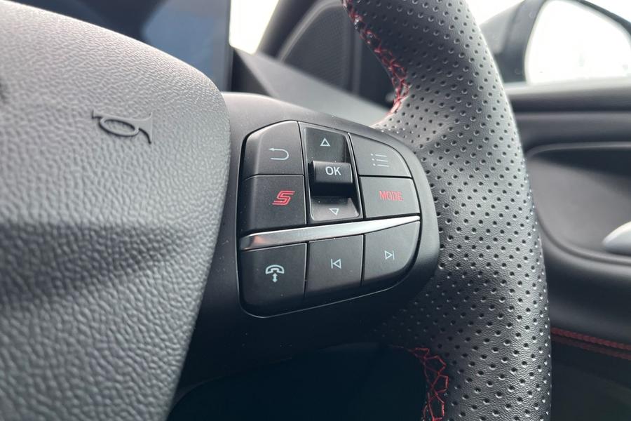 Ford PUMA Photo autoimg-cbfbc8fed3ef58b6c1c92c39665d17922f10fc91.jpg