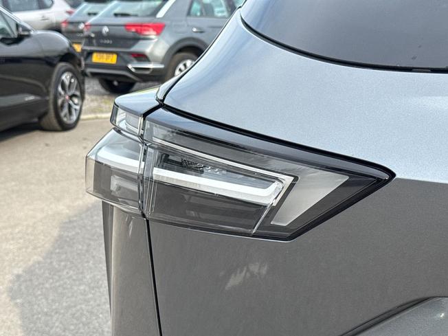NISSAN Qashqai Photo 24