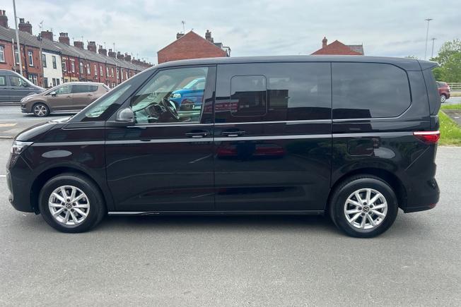 VOLKSWAGEN Multivan Photo 27