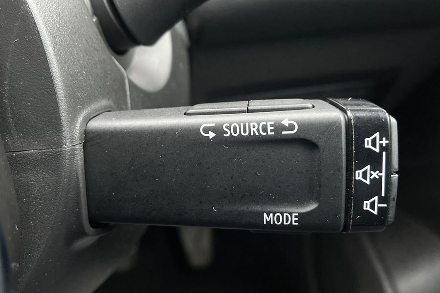 Renault CAPTUR Photo autoimg-cc09b01a8ecf4f951303e48691a01a2aa2acc910.jpg