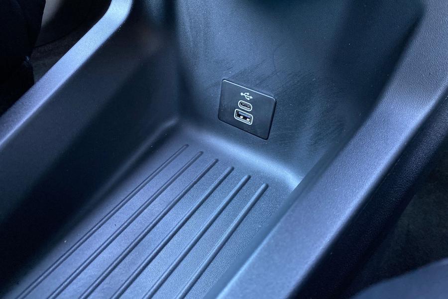 Ford PUMA Photo autoimg-cc0b479b0a777e0072470fb934ab5243ba366285.jpg