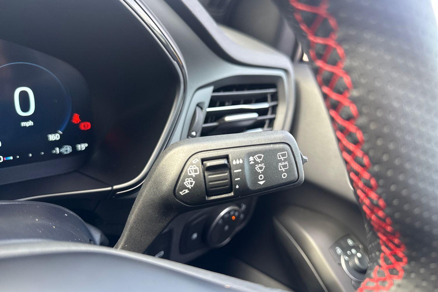 Ford FOCUS Photo 14