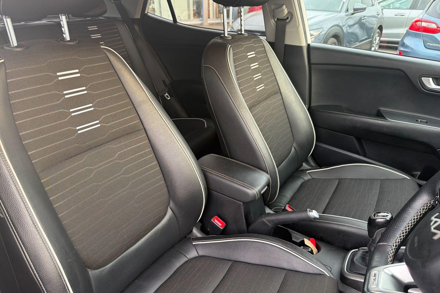 Kia Stonic Photo 16