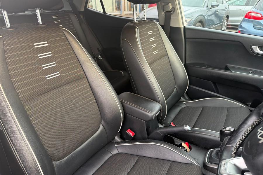 Kia Stonic Photo autoimg-cc114d46e112c6275bc02b8f5a789224836809a8.jpg
