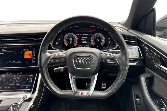 Audi Q8 Photo 11