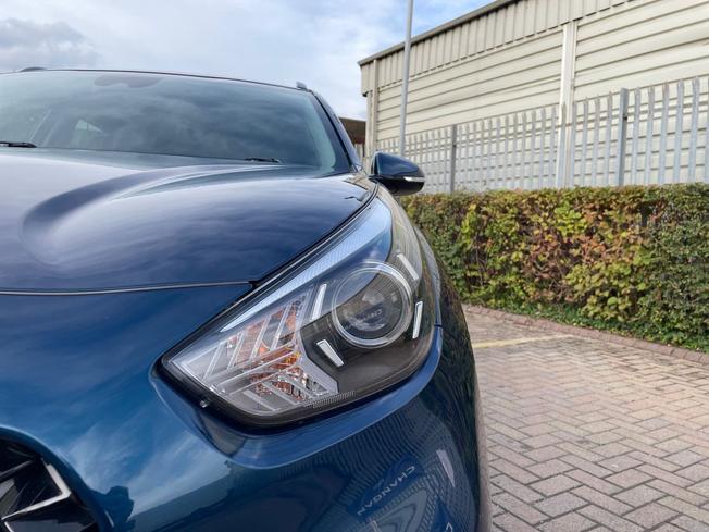 KIA Niro Photo 25