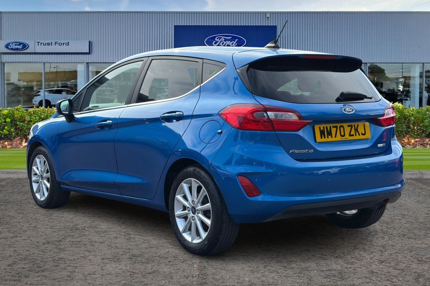 Ford FIESTA Photo 1