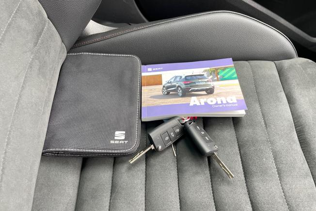 SEAT Arona Photo 37