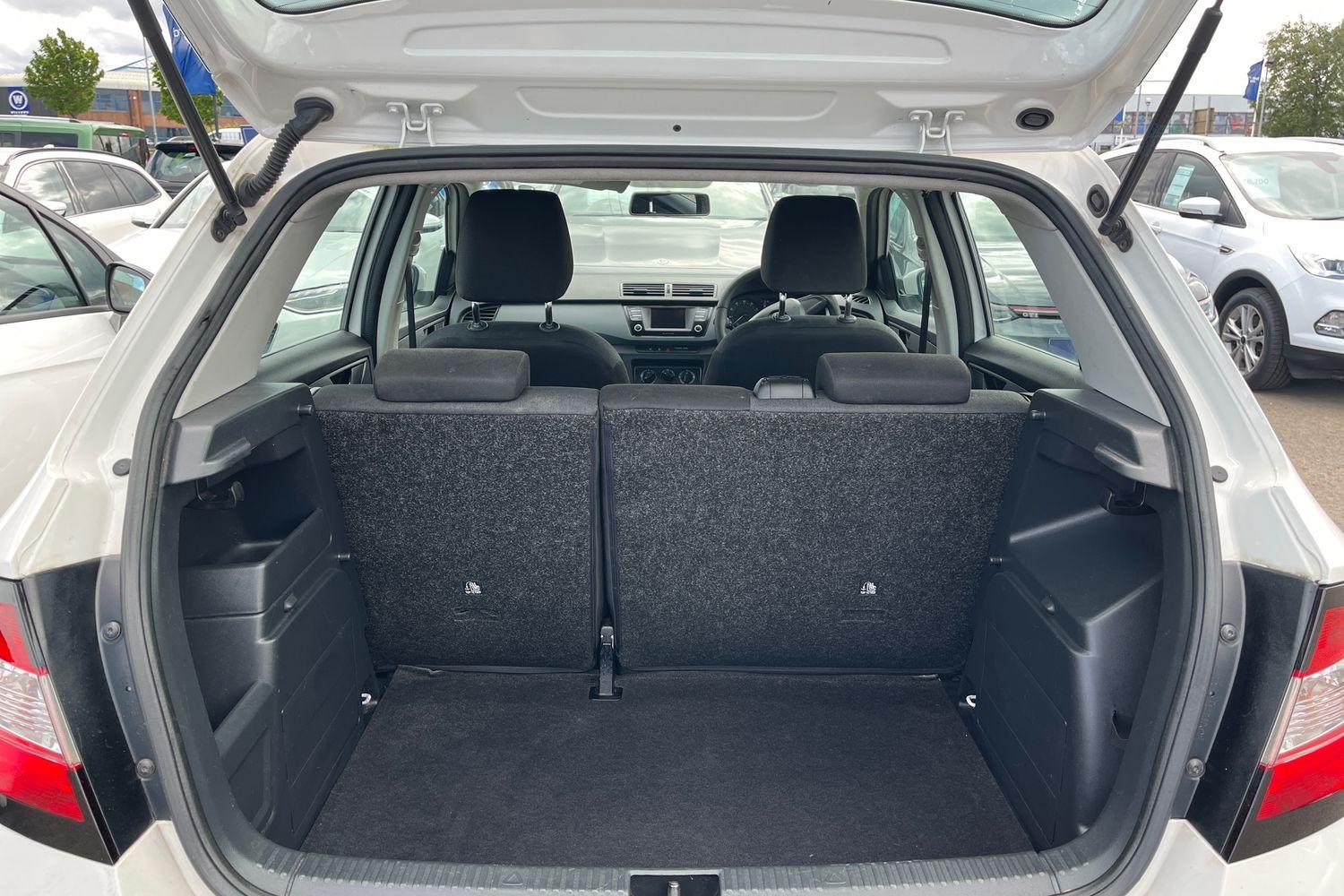 Skoda FABIA Photo 20