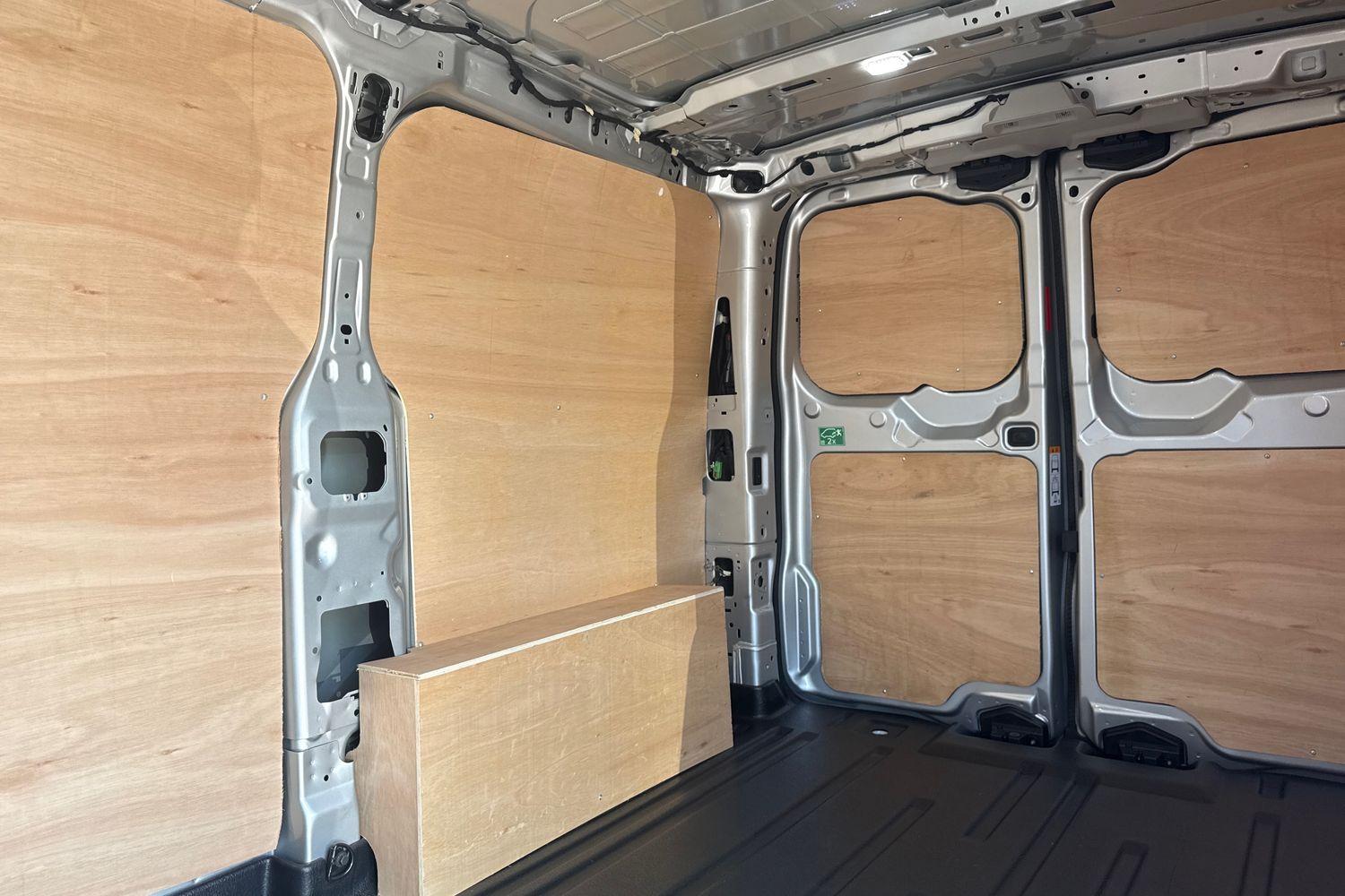 Ford TRANSIT CUSTOM Photo 3