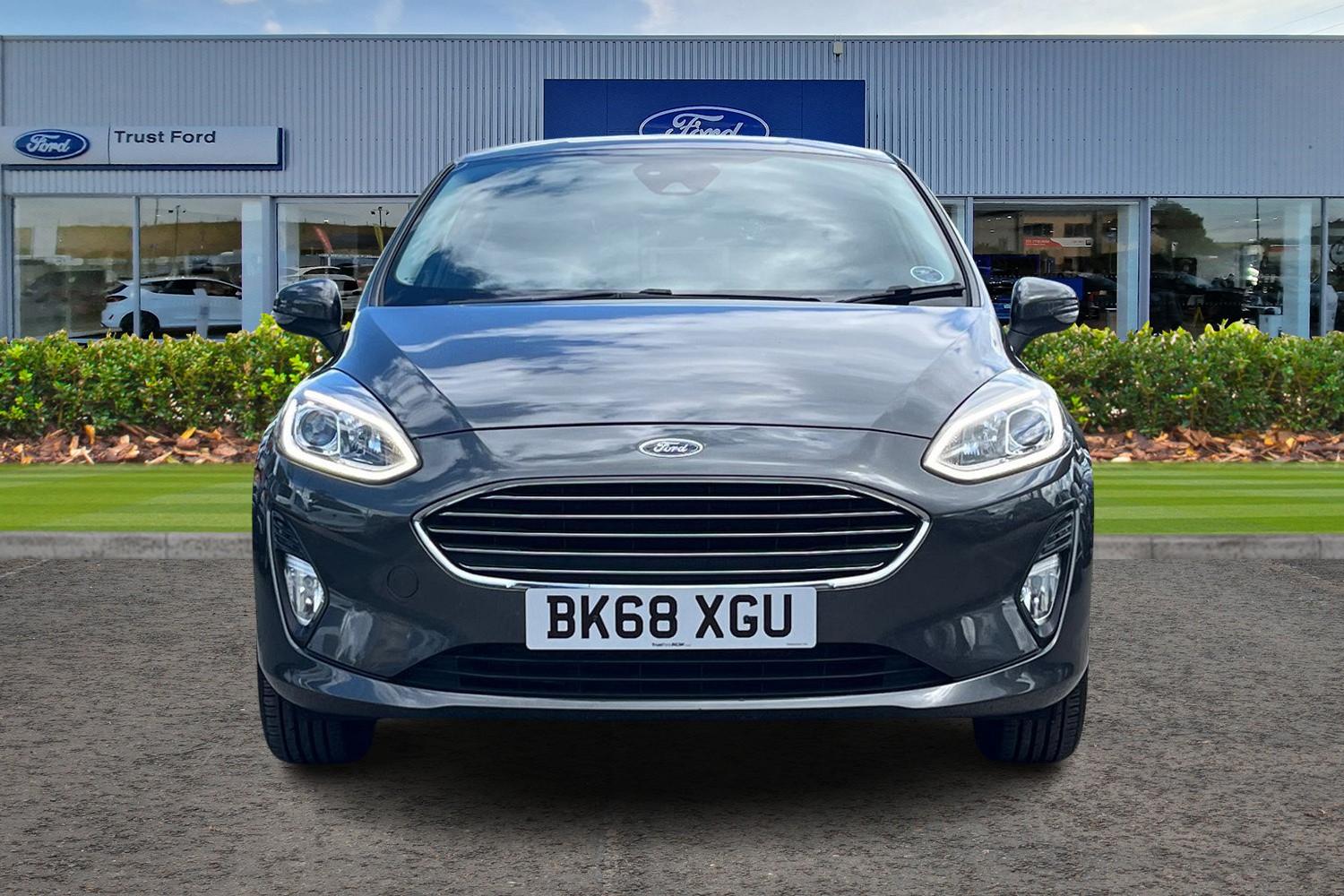 Ford Fiesta Photo 5