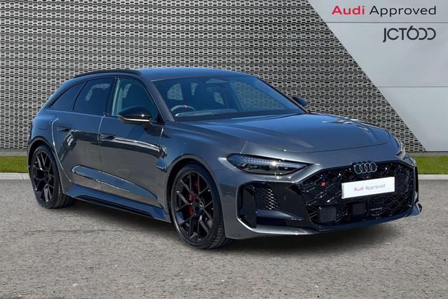 AUDI RS5 Avant Photo 1