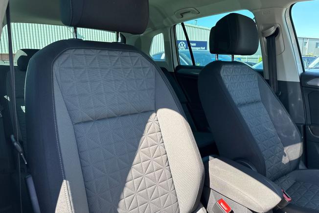 VOLKSWAGEN Tiguan Photo 26