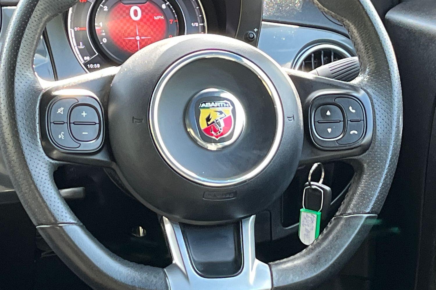 Abarth 595 Photo 11