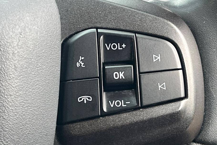 Used Ford MUSTANG MACH-E 31