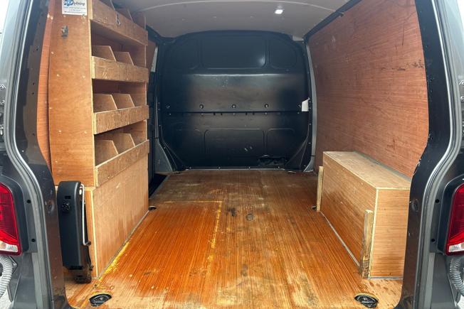 VOLKSWAGEN Transporter Photo 12
