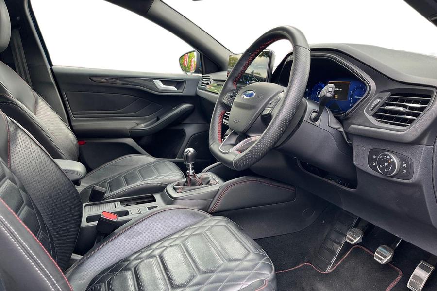 Ford FOCUS Photo autoimg-cc328364b2793ee86c8446f9d78c9c18119bd675.jpg