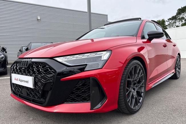 Audi RS3 Photo 24