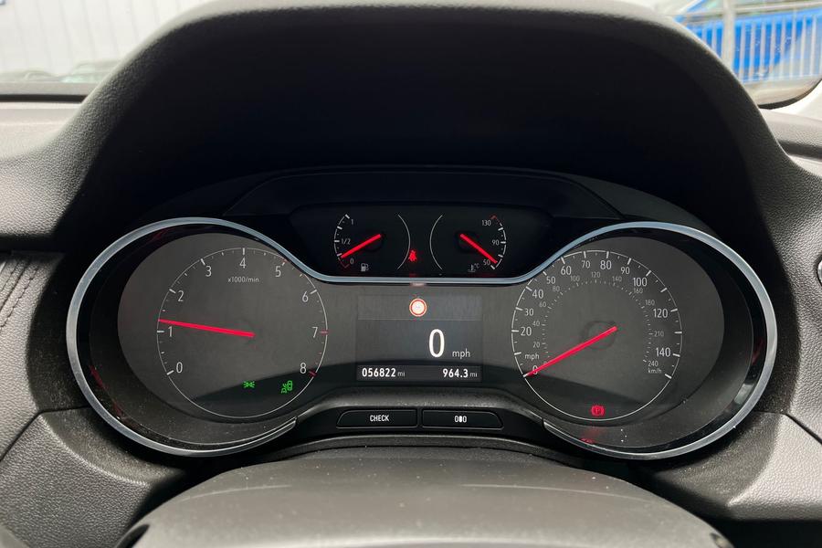 Vauxhall GRANDLAND X Photo autoimg-cc39a25c678c8a5109f167fb1ee3ada1ebec3312.jpg