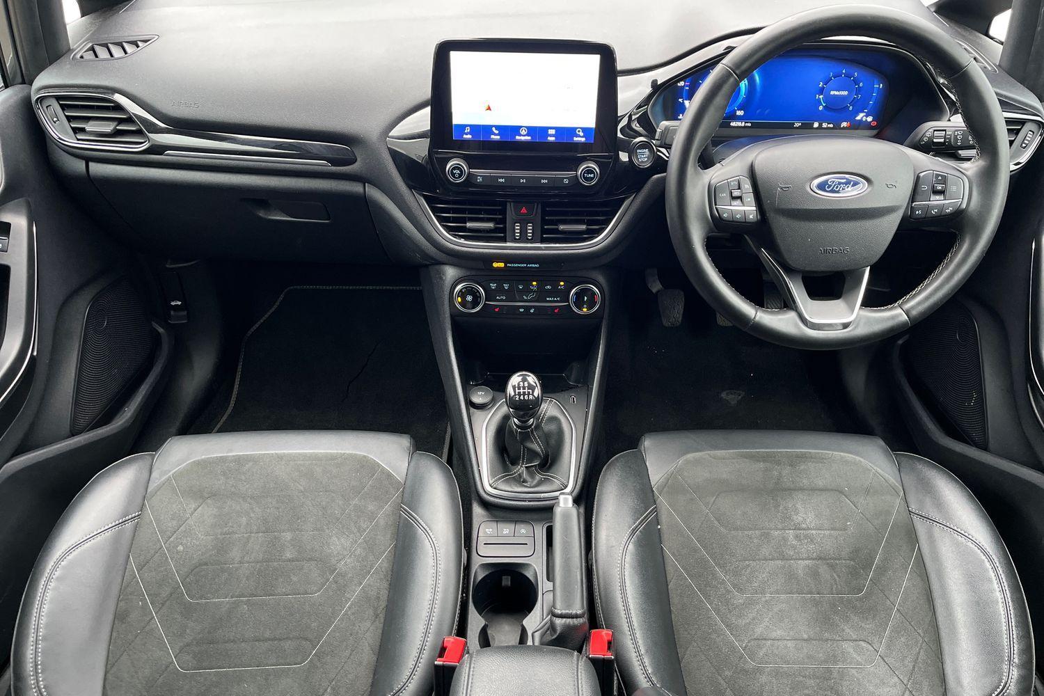 Ford FIESTA Photo 9