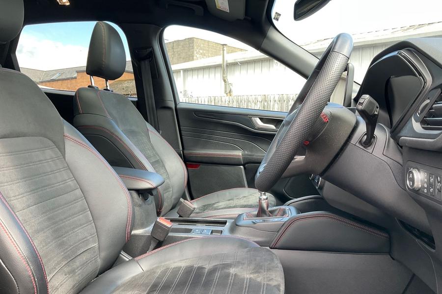 Ford KUGA Photo autoimg-cc3a9963b2ad1c47f28a30ae7d6e2a44769da0f7.jpg
