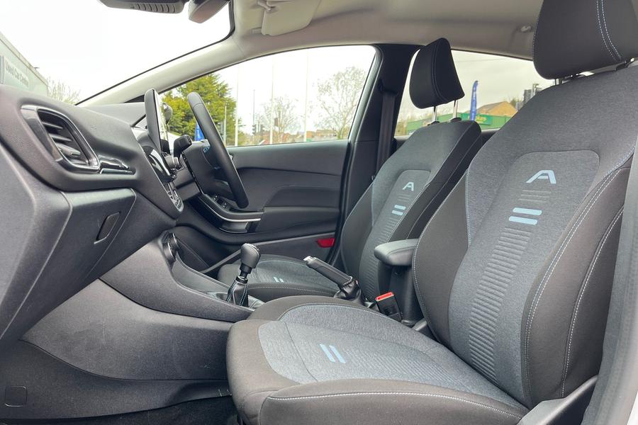Ford FIESTA Photo autoimg-cc3d33e9957f51db661e5bd5f274c5cec46b00c9.jpg