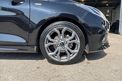 FORD Fiesta Photo 5