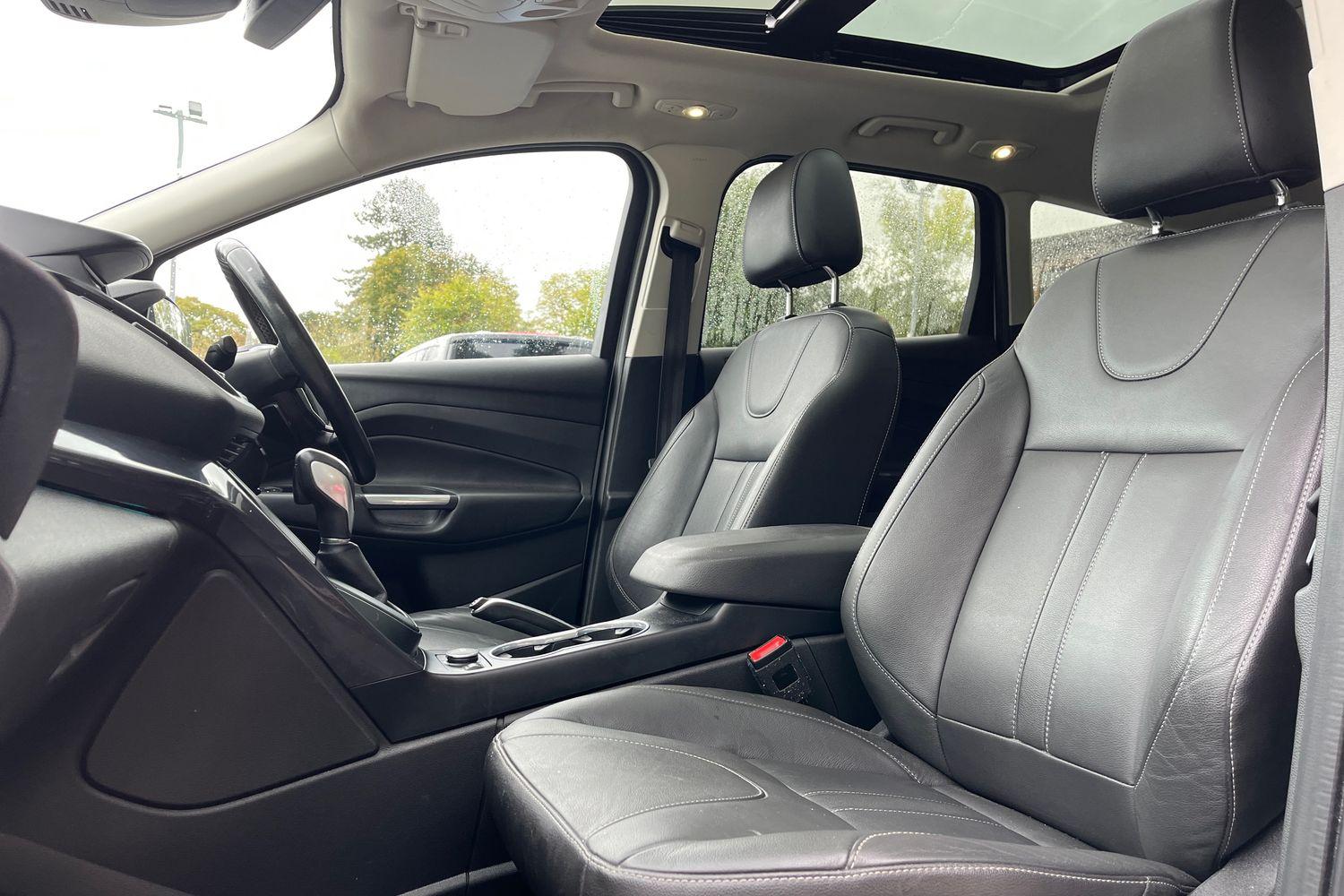 Ford Kuga Photo 18