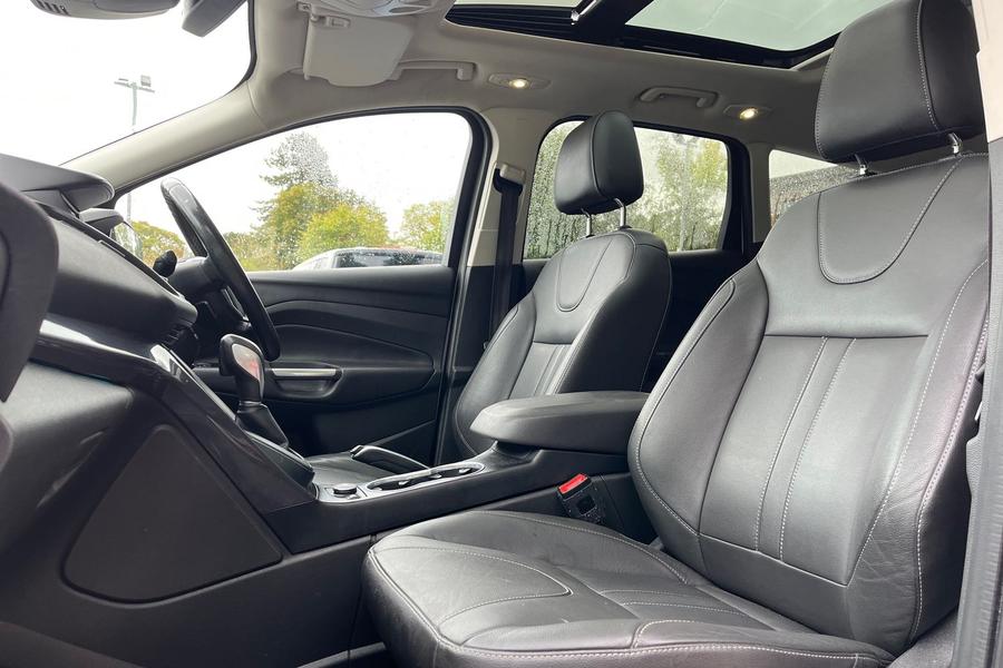 Ford Kuga Photo autoimg-cc41c2c788a53b244dd8c80ab360b8a6d5652127.jpg