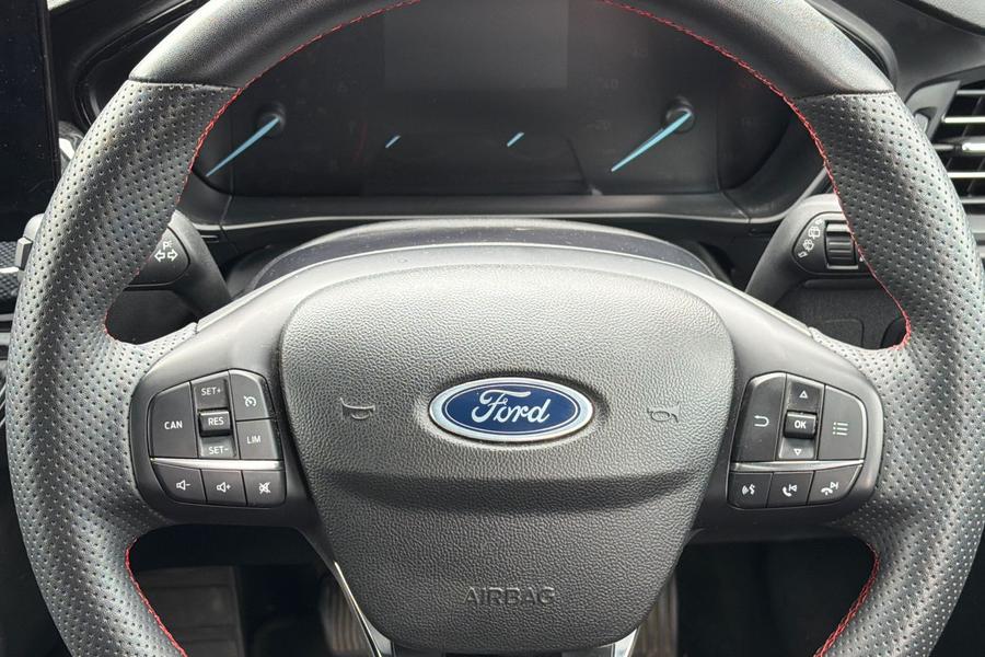 FORD FOCUS Photo autoimg-cc42d3619eb1df7a8cef2f297c8e75e743ce2c7a.jpg