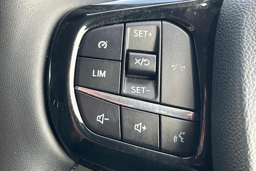 Ford TRANSIT CUSTOM Photo autoimg-cc440f2a881e71b464fc82f4820c5b6a3d429af7.jpg