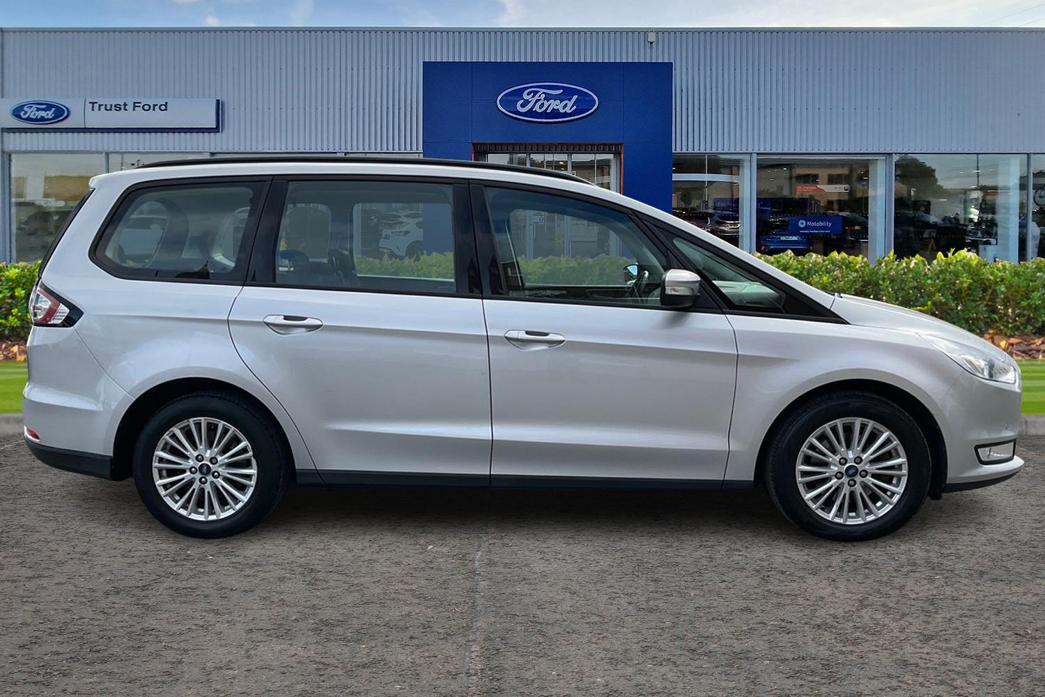 Ford GALAXY Photo 2