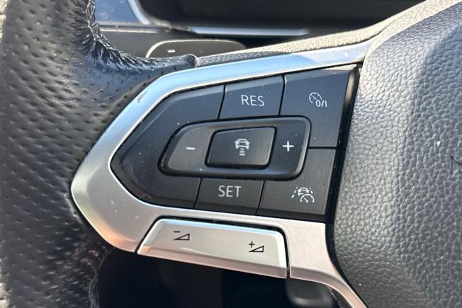 VOLKSWAGEN Passat Photo 16