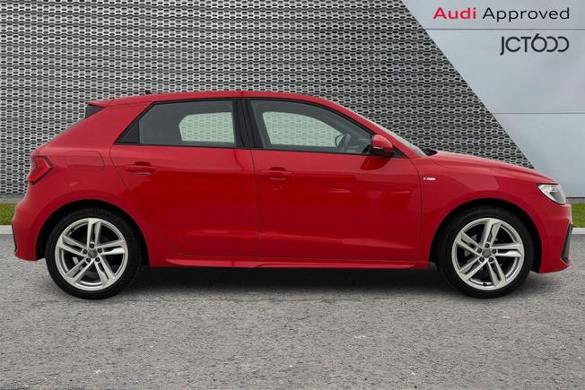 Audi A1 Photo 4