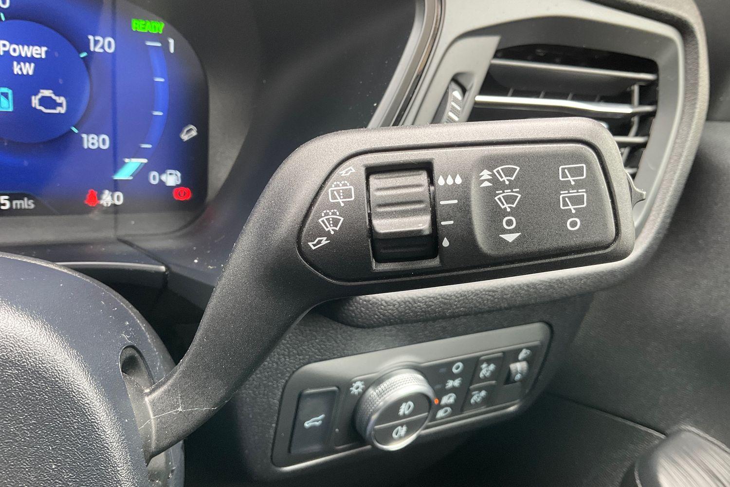 Ford KUGA Photo 14