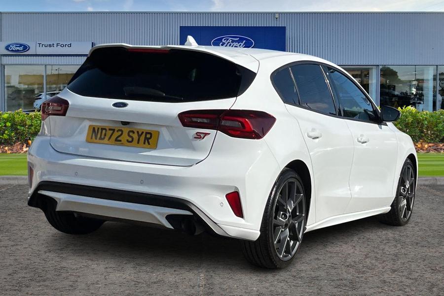 Ford FOCUS Photo autoimg-cc49d07e75a364abb7a449bc6a1343d4e1301530.jpg