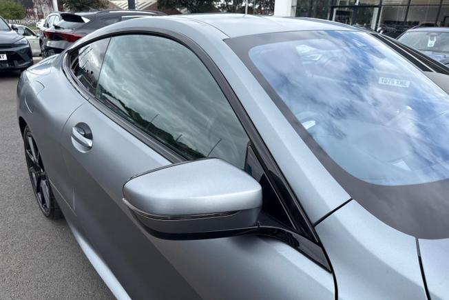 BMW 8 Series Photo 20