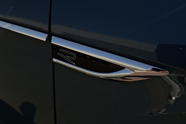 VOLKSWAGEN T-Roc Photo 24